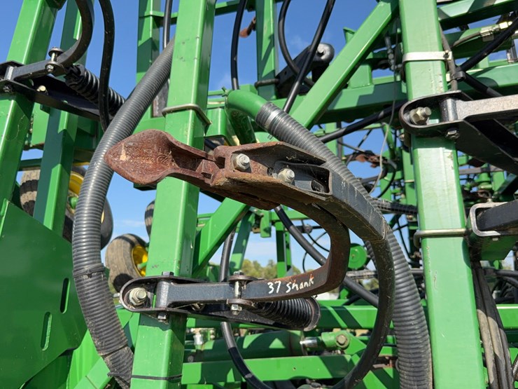 john-deere-1820-image-7