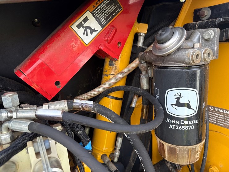 2014-deere-750k-lgp-image-41