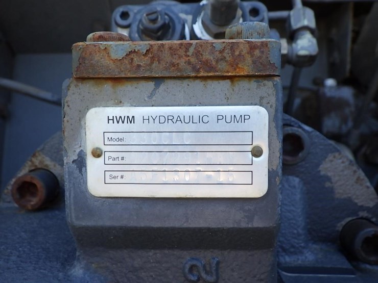 deere-330c-lc-image-24