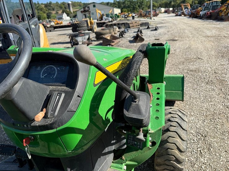 2018-john-deere-4066m-image-21
