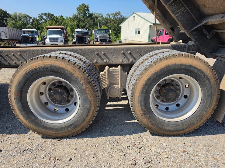 1996-mack-ch600-image-89