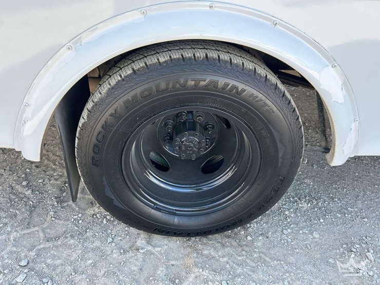ford-e450-image-27