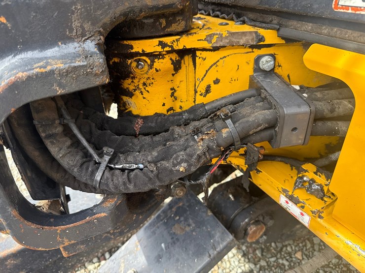deere-35g-image-17