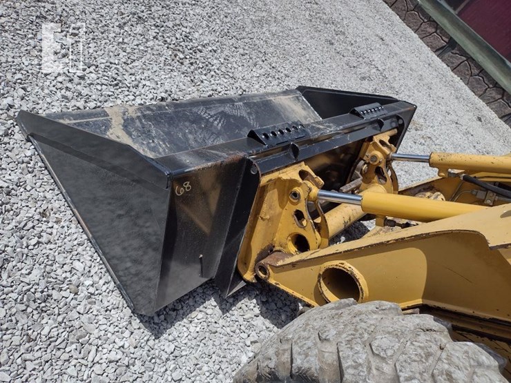 2002-deere-250-image-14