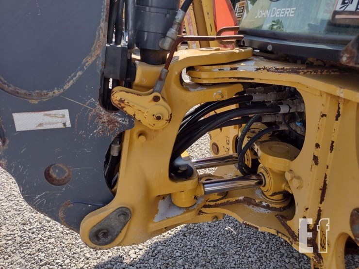 2010-deere-310sj-image-41