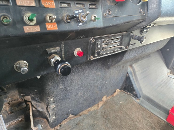 #1803-•-1987-international-tandem-axle-dump-truck-image-58
