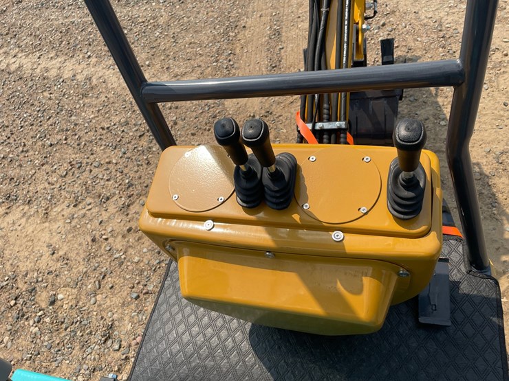 #5540-•-2026-mx12rx-mini-excavator-image-7