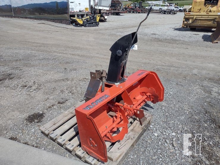 kubota-t2724-image-10