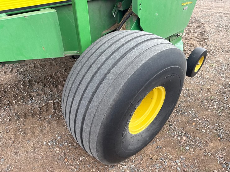john-deere-569-image-13