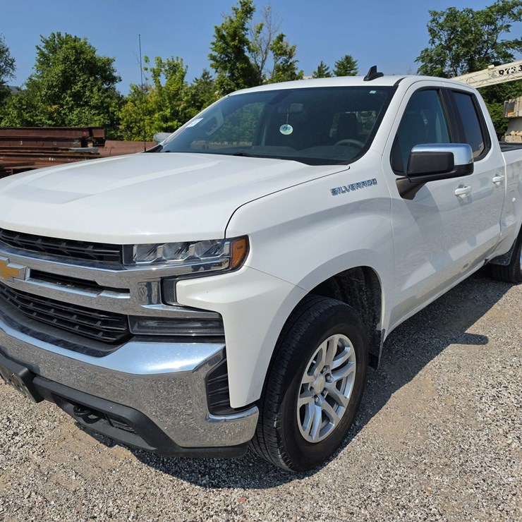 #25370 • 2019 Chevrolet Silverado Pickup Truck
