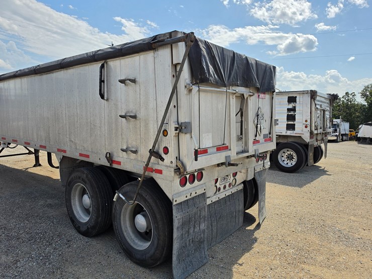 2020-travis-t102-image-7