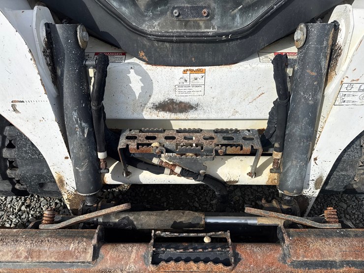 2019-bobcat-t595-image-11