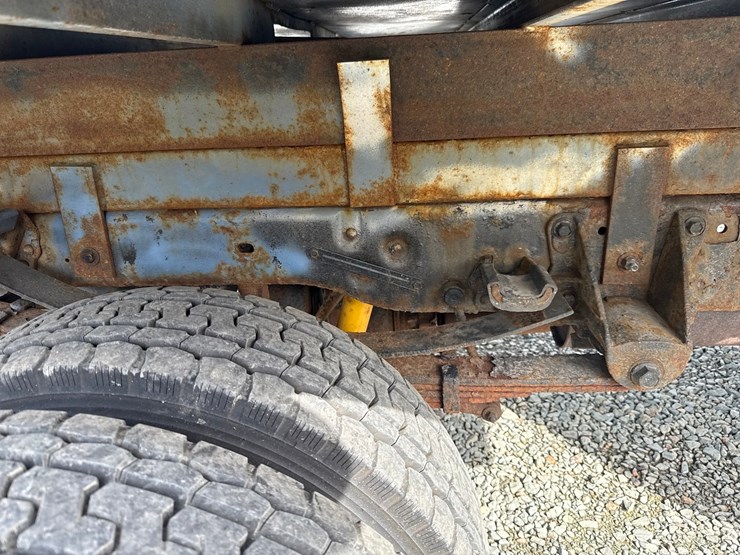 2009-ford-f450-image-27