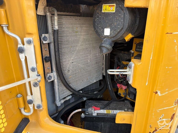 caterpillar-308e-image-15