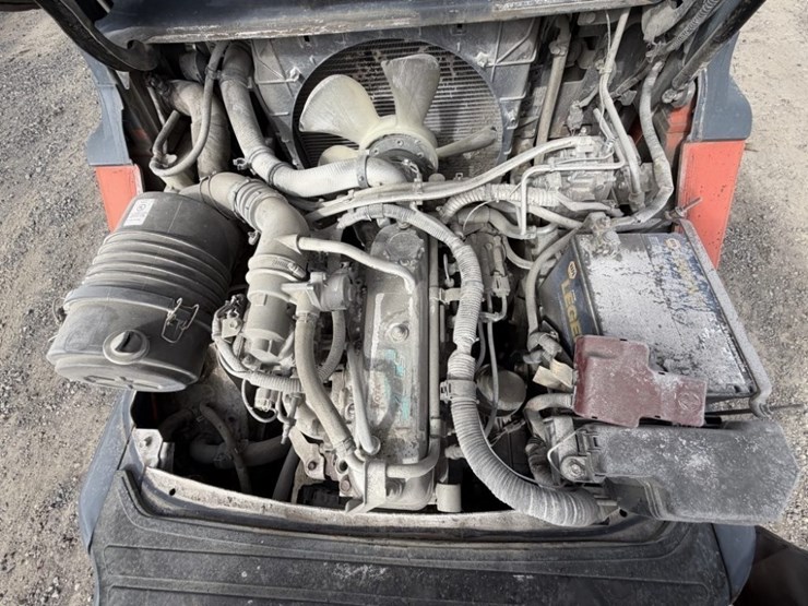 2010-toyota-8fgu30-image-20