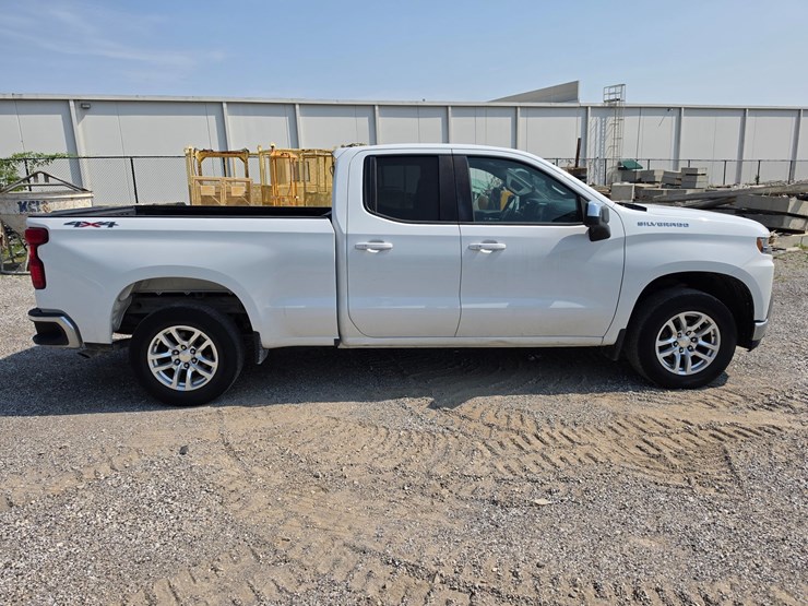 #25370-•-2019-chevrolet-silverado-pickup-truck-image-8