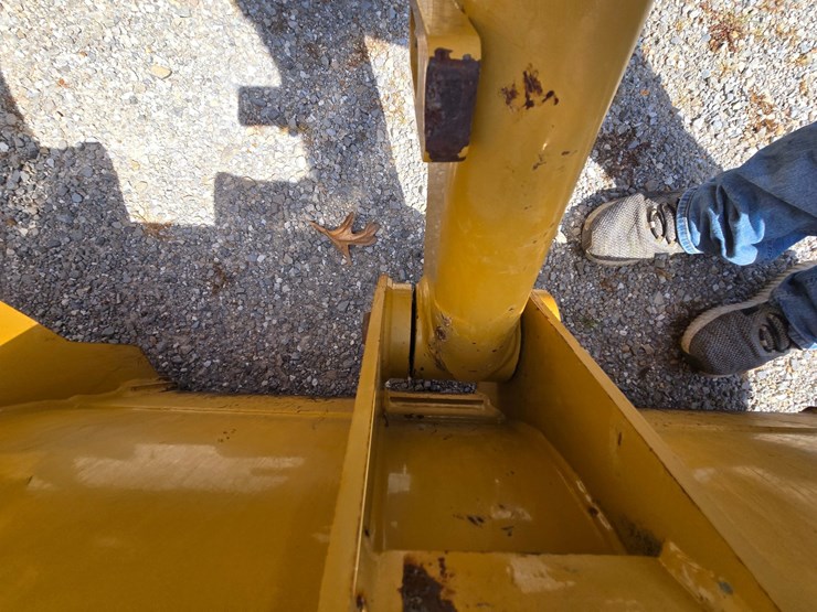 caterpillar-420e-image-93