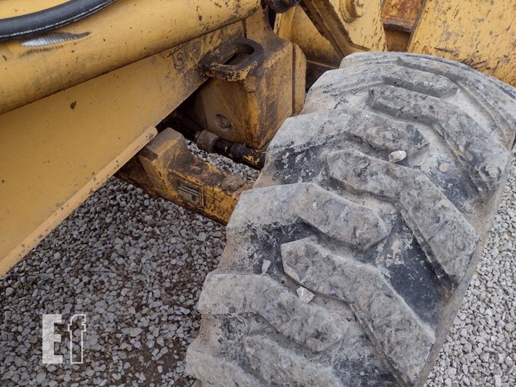 1995-deere-410d-image-29