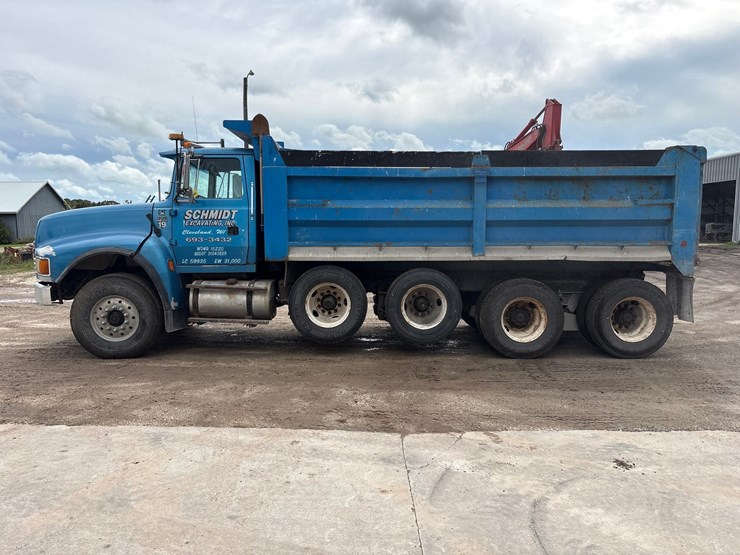 1995-ford-ltl9000-image-2