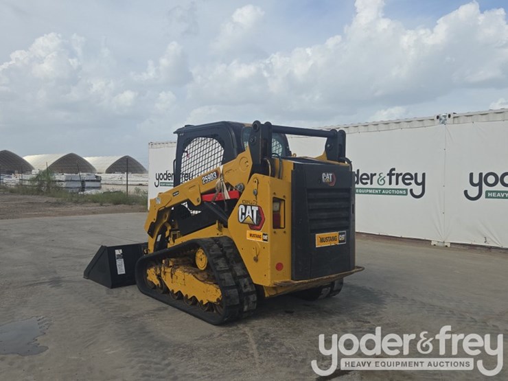 2023-caterpillar-259d3-image-3