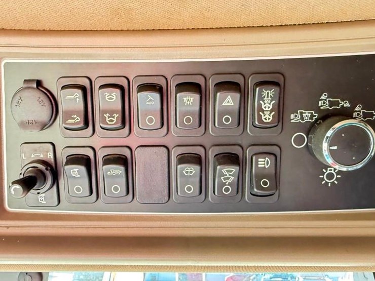 2024-case-ih-9250-image-36