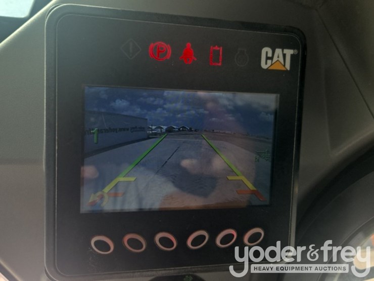 2019-caterpillar-226d-image-54
