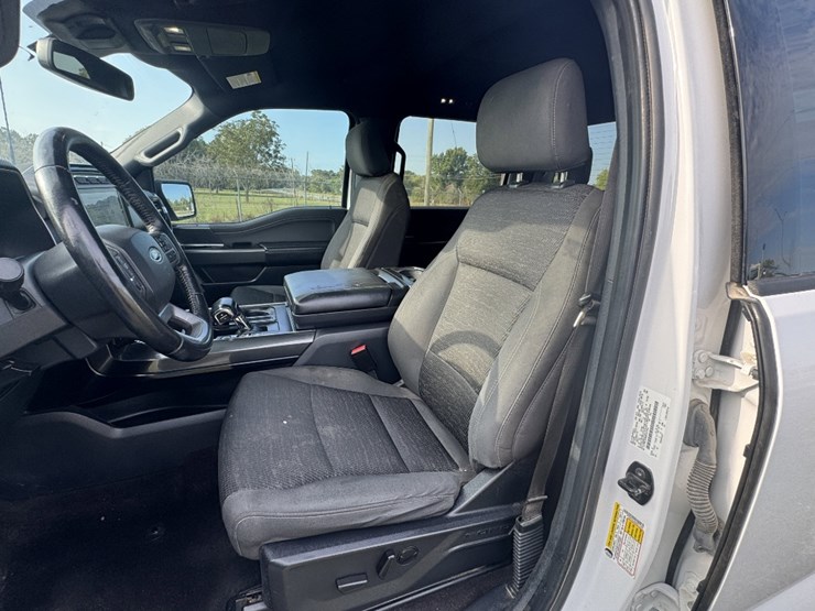 2022-ford-f150-xlt-image-10