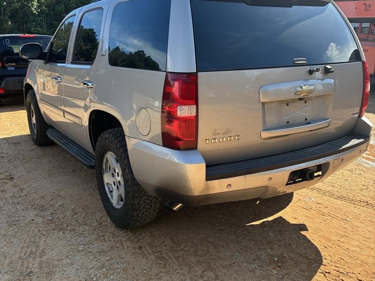2007-chevrolet-tahoe-ltz-image-3