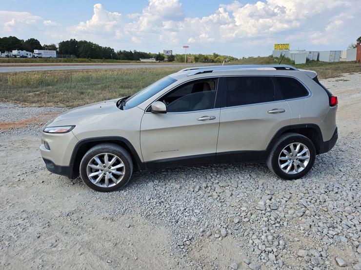2015-jeep-cherokee-image-3