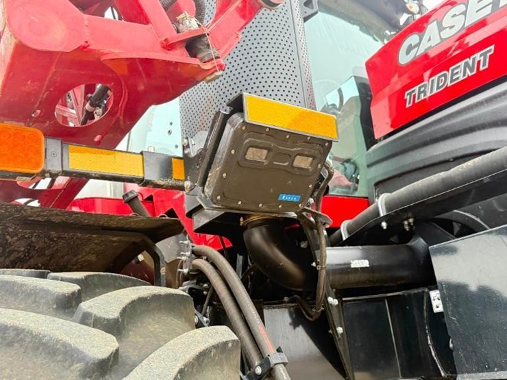 2024-case-ih-trident-5550-image-22