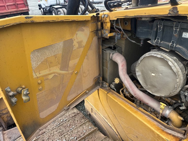 caterpillar-d6t-lgp-image-54