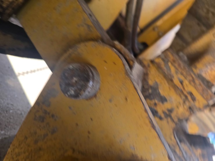2002-caterpillar-d6m-lgp-image-63