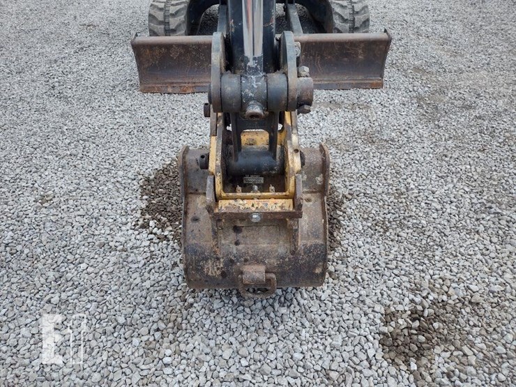 2021-deere-35g-image-23