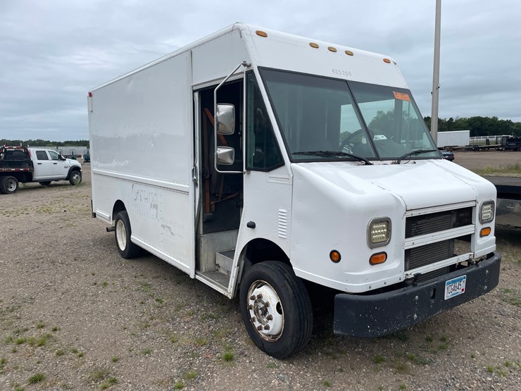 #1467-•-2000-freightliner-box-truck-(has-mn-title)-image-7