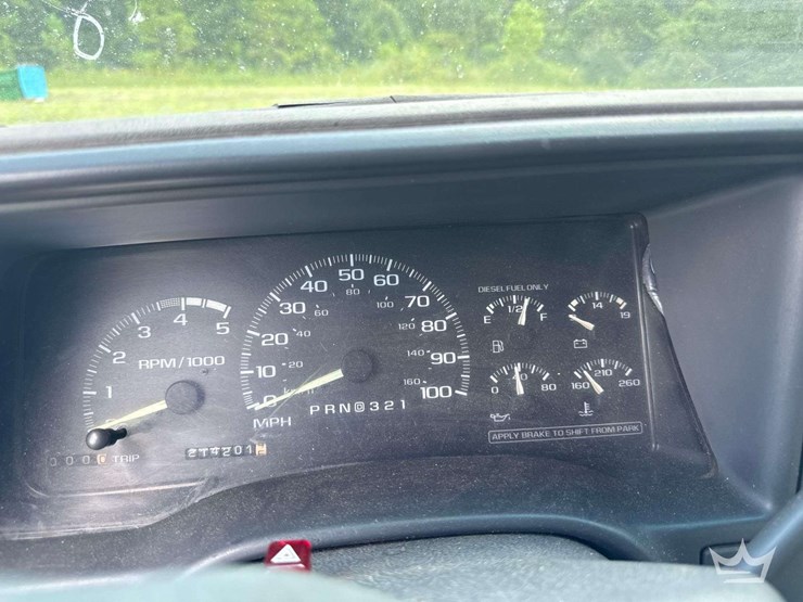 2000-chevrolet-3500-image-13