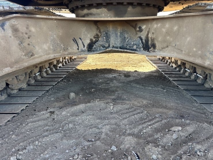 komatsu-pc228us-lc-3e0-image-20