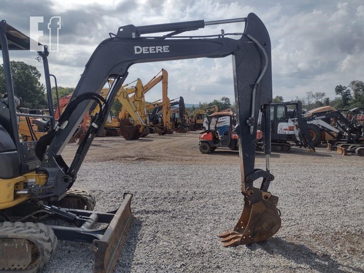 2021-deere-35g-image-25