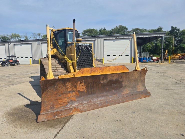 2002-caterpillar-d6m-lgp-image-13