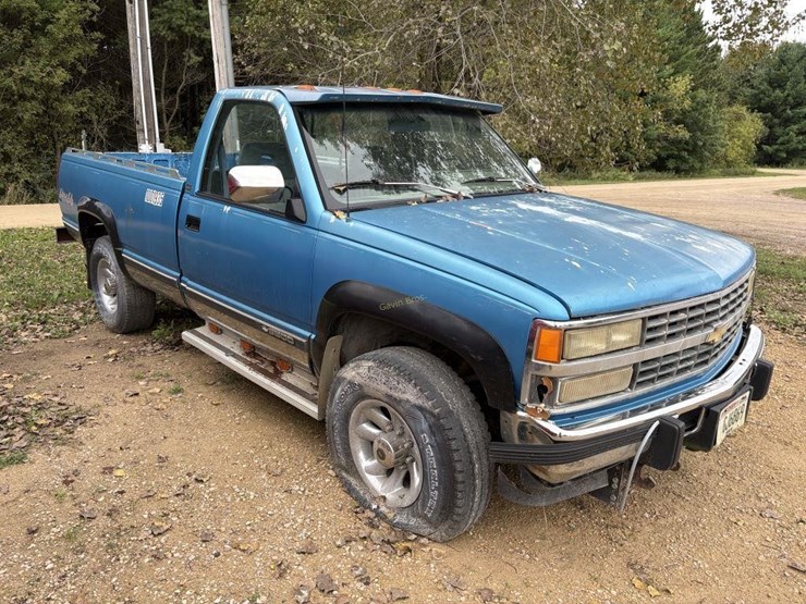 1992-chevrolet-3500-image-2