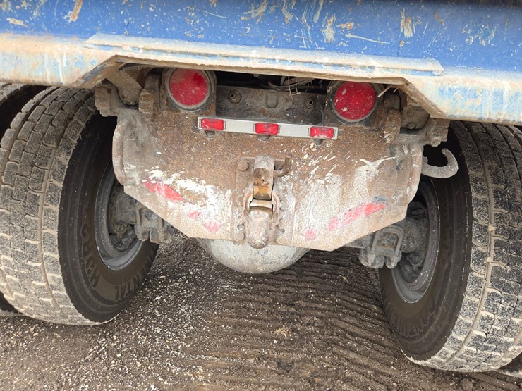 2002-sterling-l9500-image-23