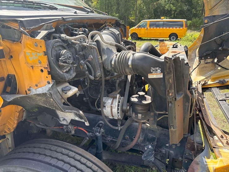 2006-ford-f650-image-16