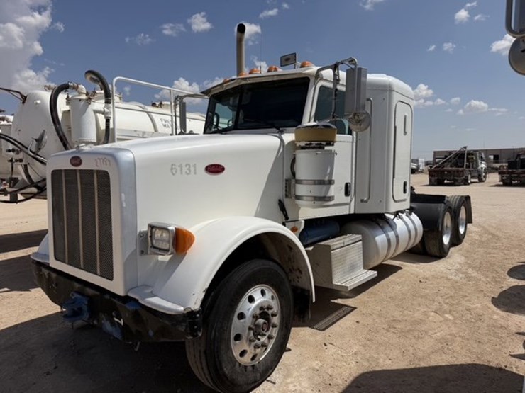 2013-peterbilt-367-image-1