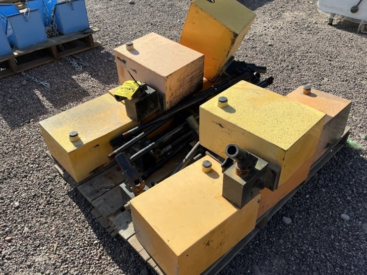 manual-hydraulic-pumps-&-tanks-image-2