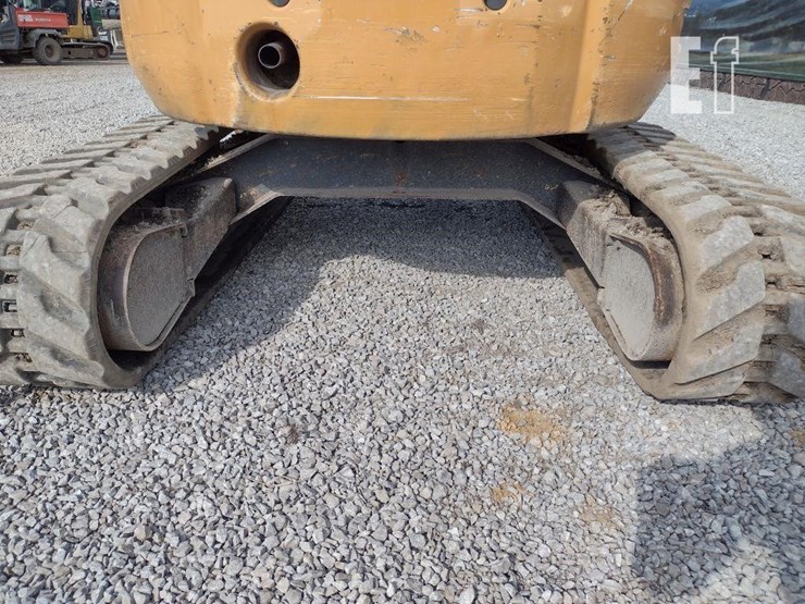 2011-case-cx36b-image-34