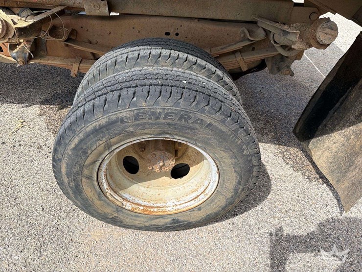 1996-ford-f350-image-19