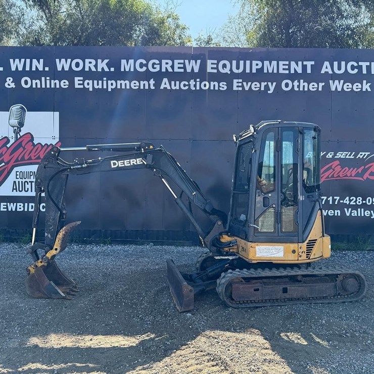 2005 DEERE 35D