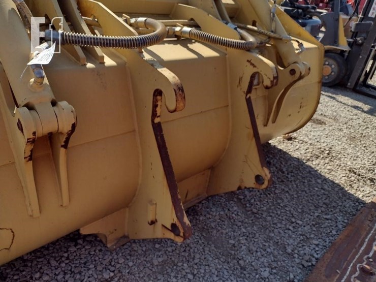 caterpillar-930g-image-3