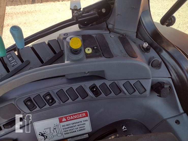 new-holland-ts115a-image-11