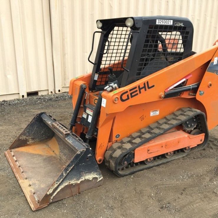 2022 GEHL R105