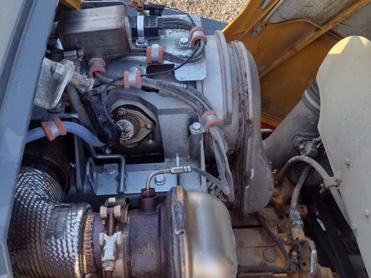 2021-deere-310sl-image-35